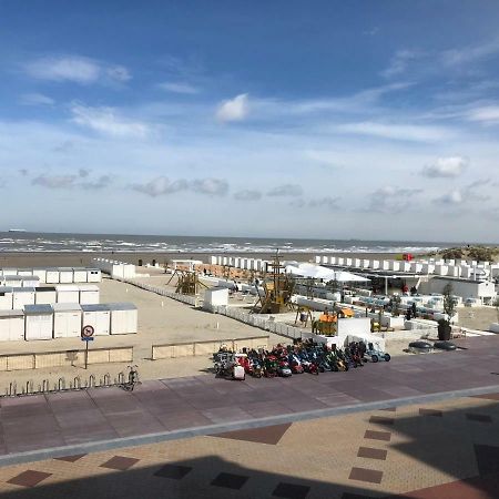 Appartement Sur La Digue Knokke-Heist Bagian luar foto