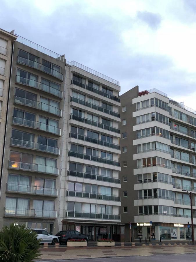 Appartement Sur La Digue Knokke-Heist Bagian luar foto